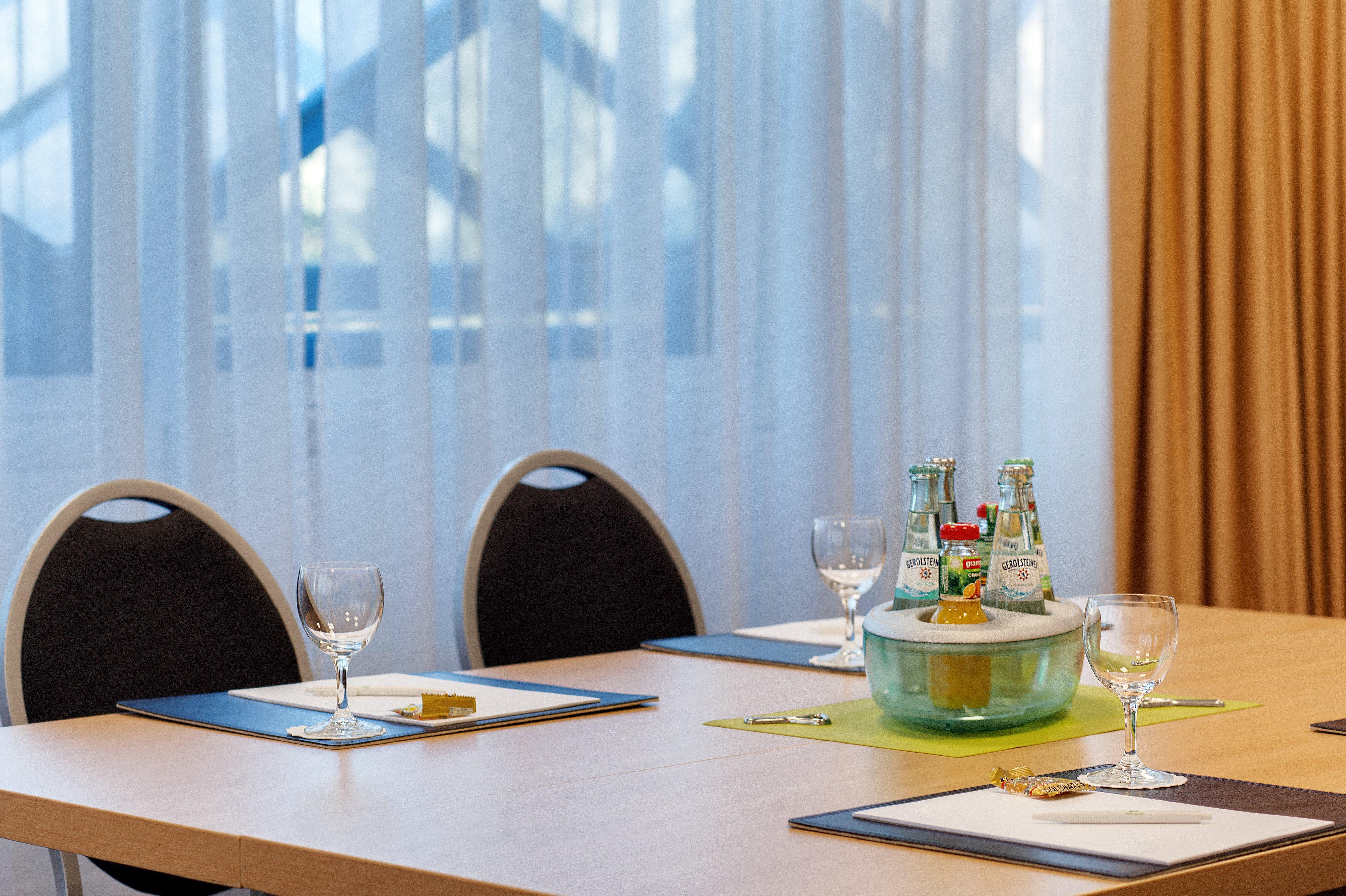 Holiday Inn Berlin City-East Landsberger Allee, An Ihg Hotel Obchodní fotografie